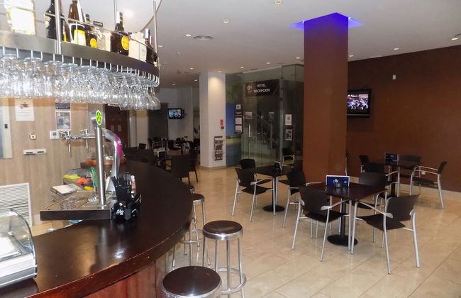 Aparthotel Bahía - Photo 59