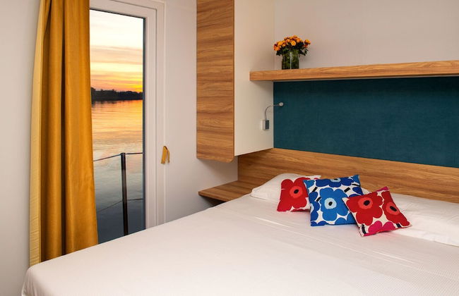 Floating Resort - Photo 5