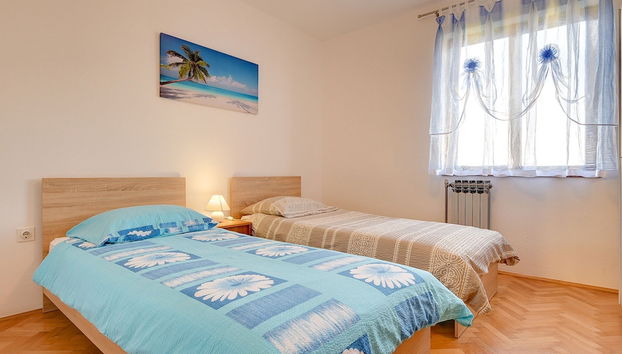 Detached 6 Bedroom House with Private Pool near Ližnjan - Foto 5, Habitación