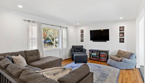 Pet-Friendly Saratoga Home with Fire Pit & Deck - Foto 2