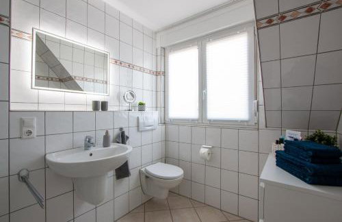 Ferienwohnungen Möhnesee - zentral, stilvoll und ruhig mit Balkon und Boxspringbetten - Foto 11