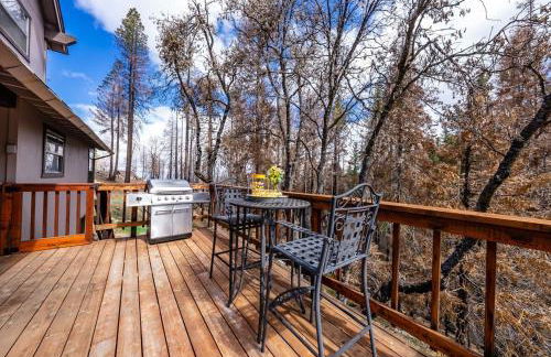 Creekside Cabin - Pup-Friendly with AC - Foto 36