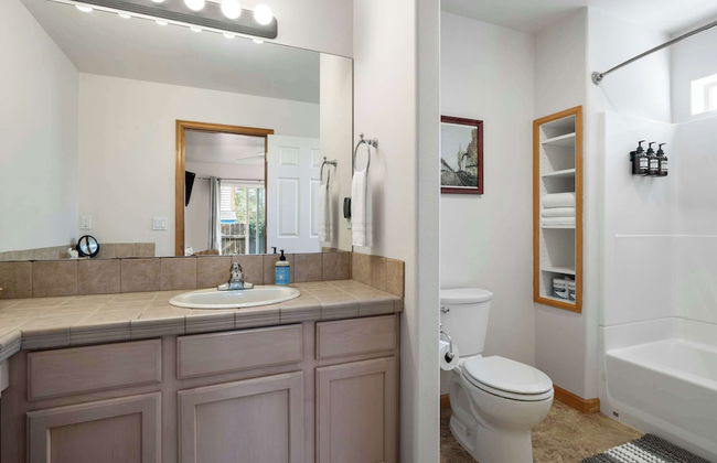 Taft at Old Mill - Pet-friendly & Near Downtown - Foto 12