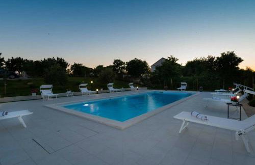 Luxury Villa Maria with large pool - Foto 25