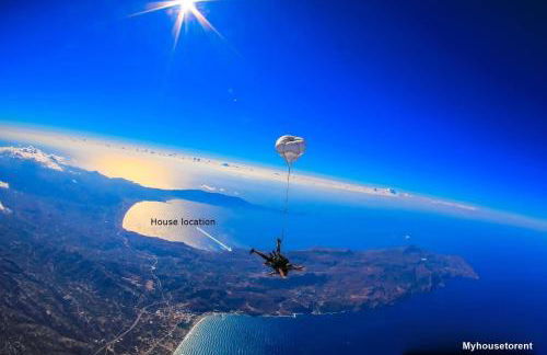 House With Private Place To Swim, Solitary, View - Foto 1