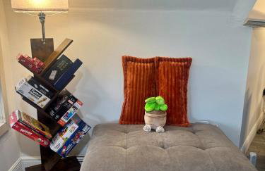 DeLand Dome House- 98 Inch TV - Open Kitchen - Near Bridle Oaks - Photo 17