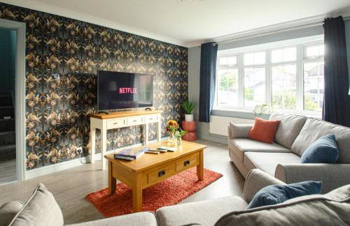 Huntsfield House- Stunning Modern 4 Bedroom House Suitable for Work and Leisure Stays - Foto 6