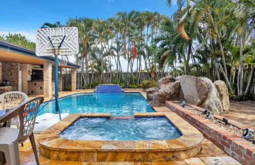 Sunny Paradise w Saltwater Pool Hot Tub Grill Sunrise - Foto 29