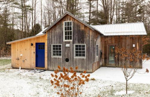 Modern Woodland Escape w Wshr dryer and Large Yard - Foto 1