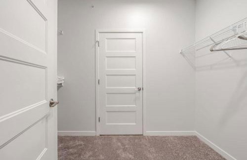 Affordable 2-Bedroom Fishers Pool View - Foto 13