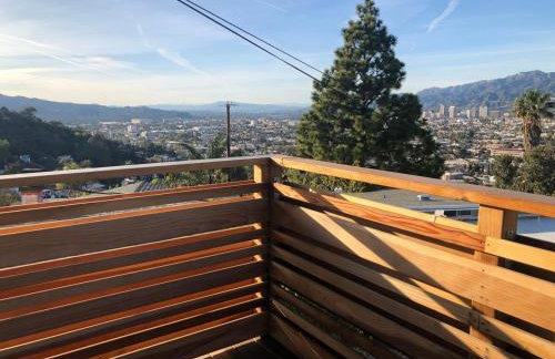 Serene & beautiful bohemian hilltop retreat - Foto 7