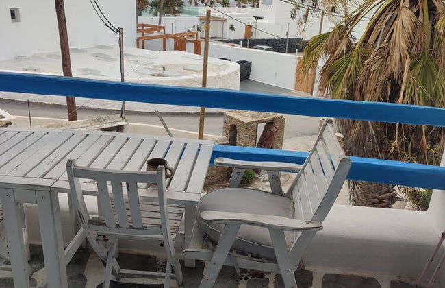 Ornos Beachside 2 Bd Stylish House - Photo 17