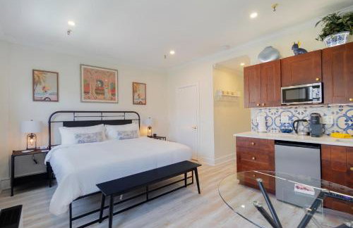 Palm Beach Island Condominiums - Photo 16