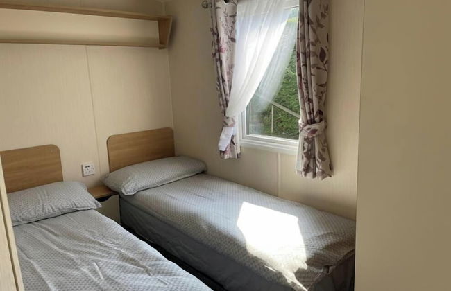 Caravan - Sleeps 6 & Parking - Foto 9