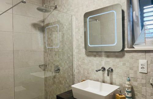 Villa Luisa Pucisca - 2 Häuser, 6 Schlafzimmer Insel Brac - Pool, Grill, Kamin, Tischtennis, Boccia - Foto 31