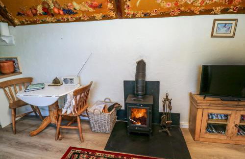 Toad Hall Cottage - Photo 10