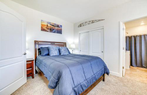 WWII Aviation-Themed Apt in Sparks Near Parks! - Foto 16