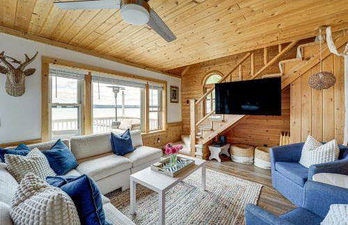 Updated Glen Arbor Cottage on Lake Dock and Mooring - Foto 3