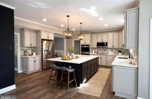 Spacious 6Bed Woodland Retreat with Movie Room & Deck - Foto 1