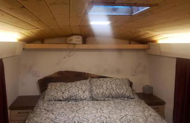 Madrone Hideout - decked out bus! - Foto 10