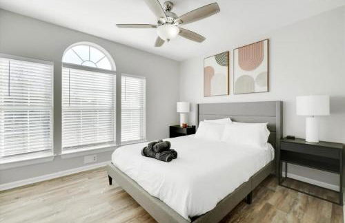 Lewisville Estate - Spacious 5BR w Game Room - Foto 26