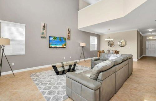 Near Disney - 5BR Home- Games Pool Hot Tub & BBQ - Foto 11