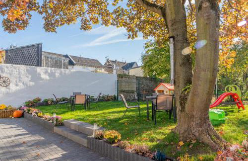 Ferienhaus Ahorn, wunderschöne, neue Wohnungen, ideal für Ausflüge ins Phantasialand, die Städte Köln, Brühl und Bonn oder die Eifel - Foto 32