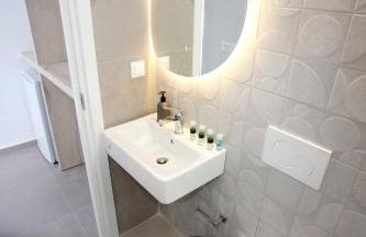 Arourahomes Spetses Town Suites - Foto 12