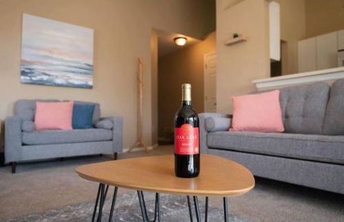 GRAUHAUS Tasteful 3BD with KING bed in Pekin - Foto 2