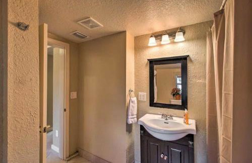 Sleeps 12 - House Guest Apt - Plenty of parking - Foto 25