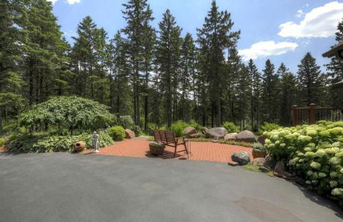 Four-Bedroom Luxury Vacation Rental on 80 Private Acres near Granite Peak, Wisconsin - Foto 35