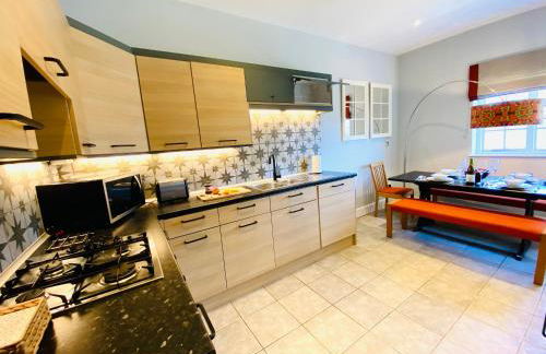 Clarendon View, Historic Apartment with Sea Views - Foto 14