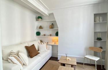 Elegant Montmartre Apartment Overlooking Paris Rooftops - Foto 10