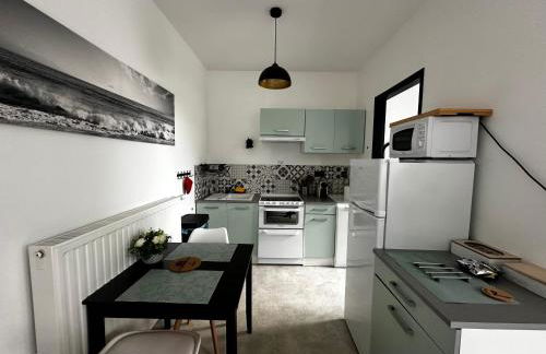 Escapade à 700m de la mer, parking et terrasse le capucin - Foto 3