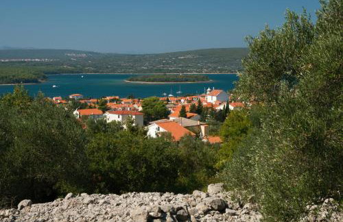 Apartment with Pool in Kornic-Insel Krk 55181 - Photo 16