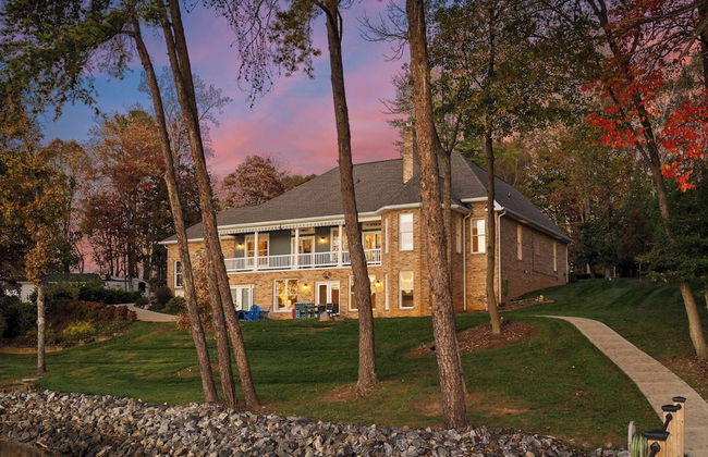 Sunset Pointe by Avantstay Waterfront, Beach, Fire Pit Sleeps 14 5bdr 4BA - Foto 50