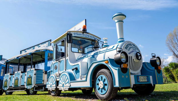 Trenino turistico di La Spezia - Foto 3, Il trenino del Golfo dei Poeti