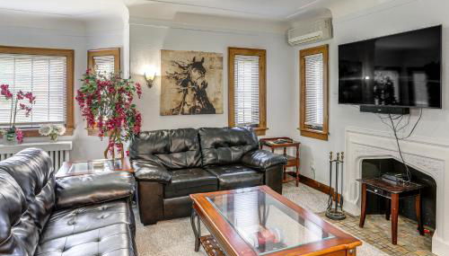 Striking Tudor Revival in Five Points District! - Foto 4