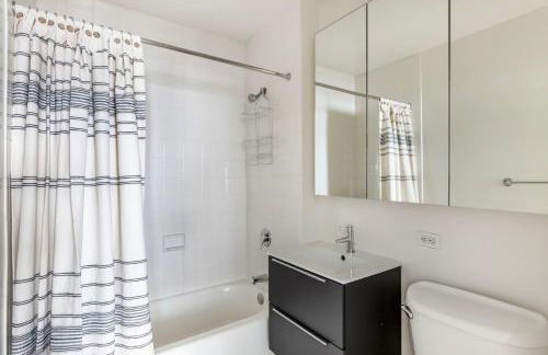 Fidi 1br w doorman wd nr south st seaport NYC-1306 - Foto 11