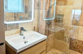 3P 72m2 Climatisé Vue exceptionnelle Cathédrale St Nicolas et Mer - Foto 20