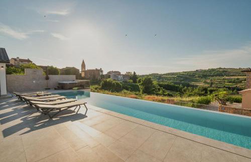 Luxury Villa Kim Momjan - Happy Rentals - Foto 9