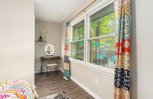 ATLAS - Whole House - 5BR 2BA - Hot Tub - Game Rooms - Theater - Fenced Backyard - Foto 29