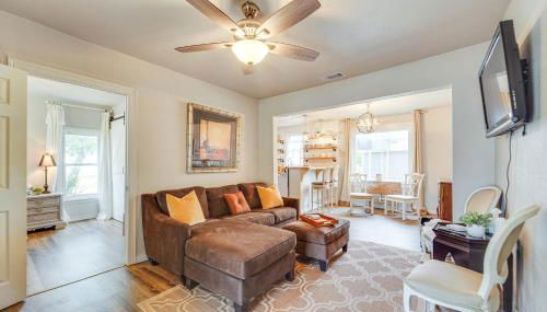 Pet-Friendly North Texas Home with Spacious Yard! - Photo 2