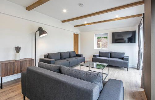 The Coach House at Dovedale Manor - Photo 19