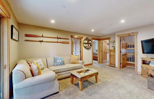 Pine Haven - Photo 22