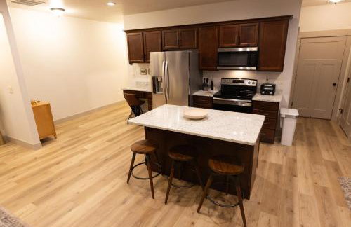 Two Pines Retreat - Brand New! - Foto 26