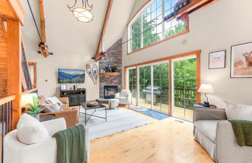 Gorgeous 5 Bdr with Hot Tub - Walk to Holi-Mont! - Foto 3