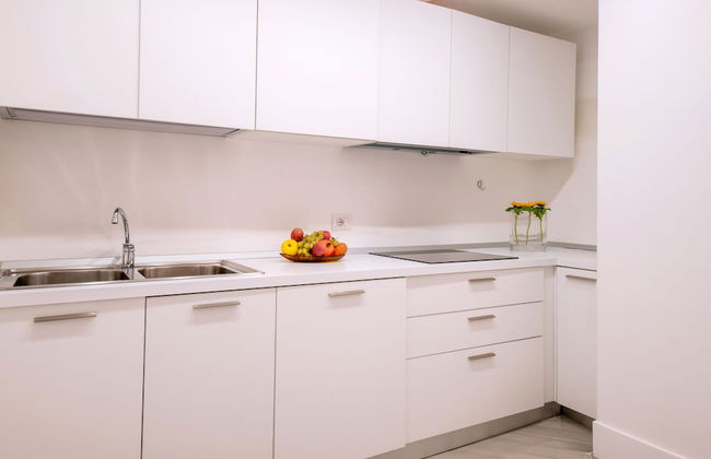 Luxury Apartment with Garden and Pool - Foto 9