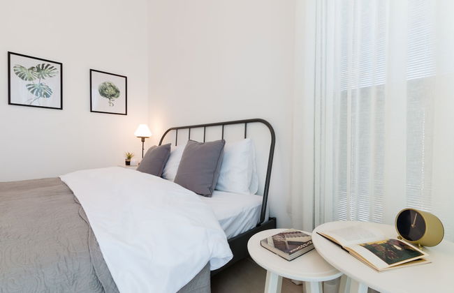 Artsy Modern Bright Apt in Bat Yam - Foto 7