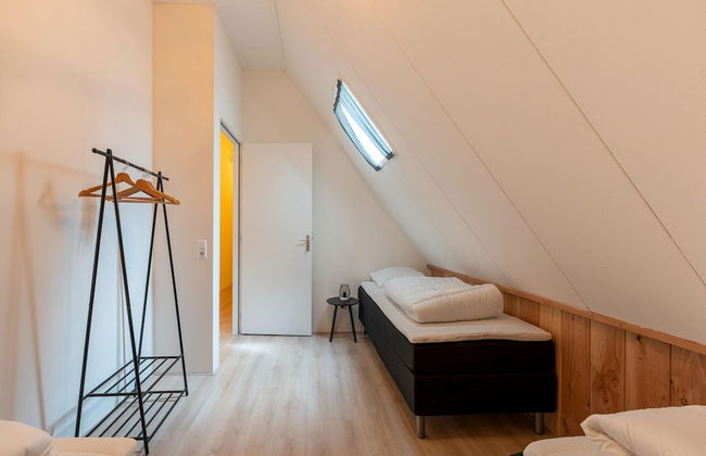 Comfortable Holiday Home in Voorst in a Tranquil Location - Photo 13